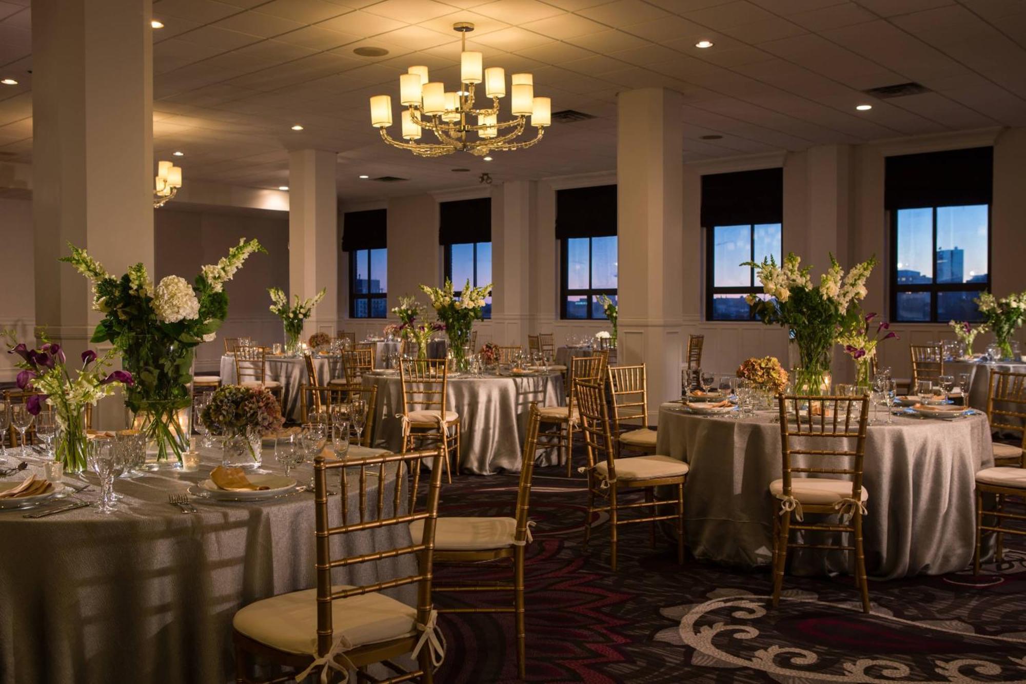 Отель Courtyard By Marriott Boston Downtown Экстерьер фото