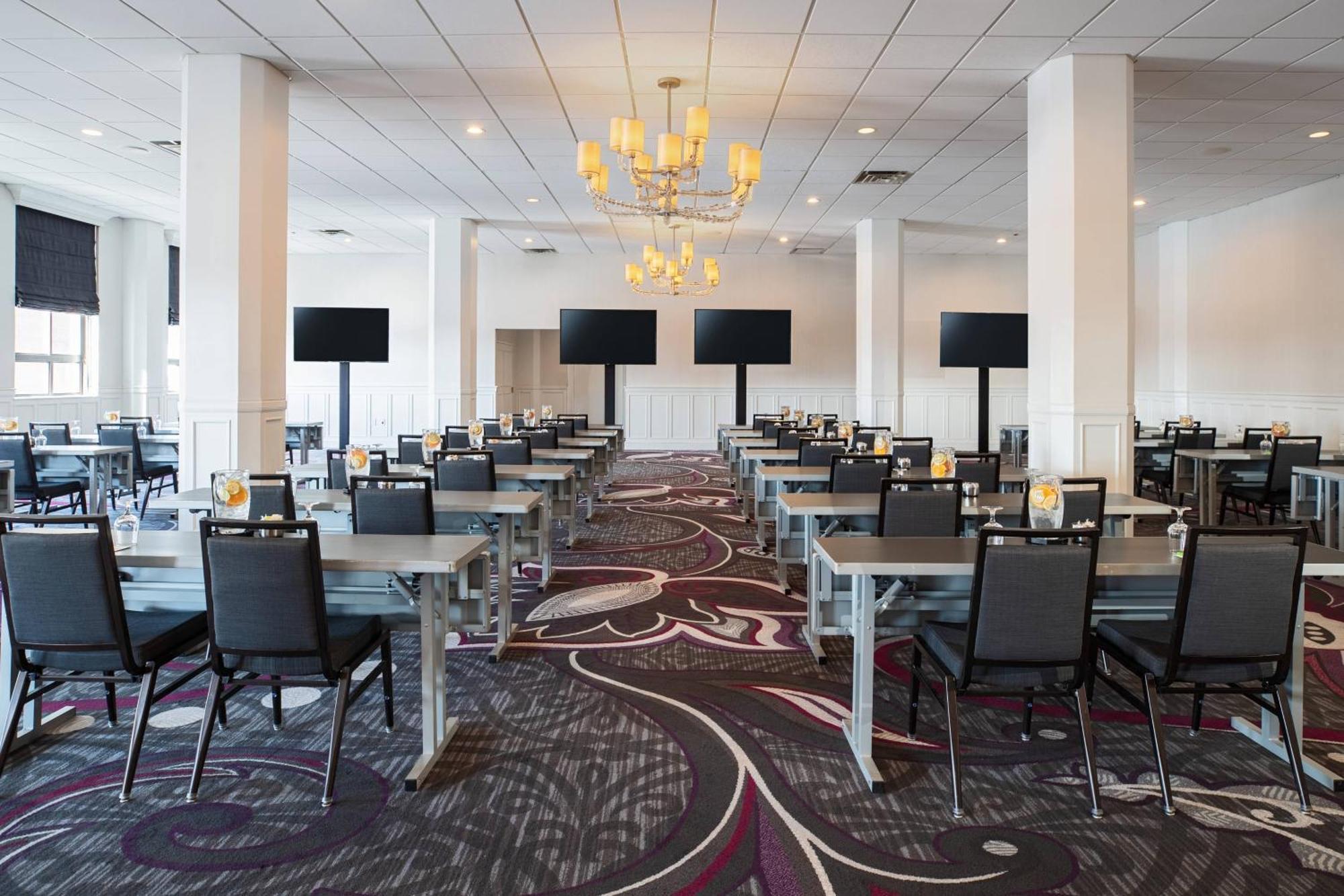 Отель Courtyard By Marriott Boston Downtown Экстерьер фото