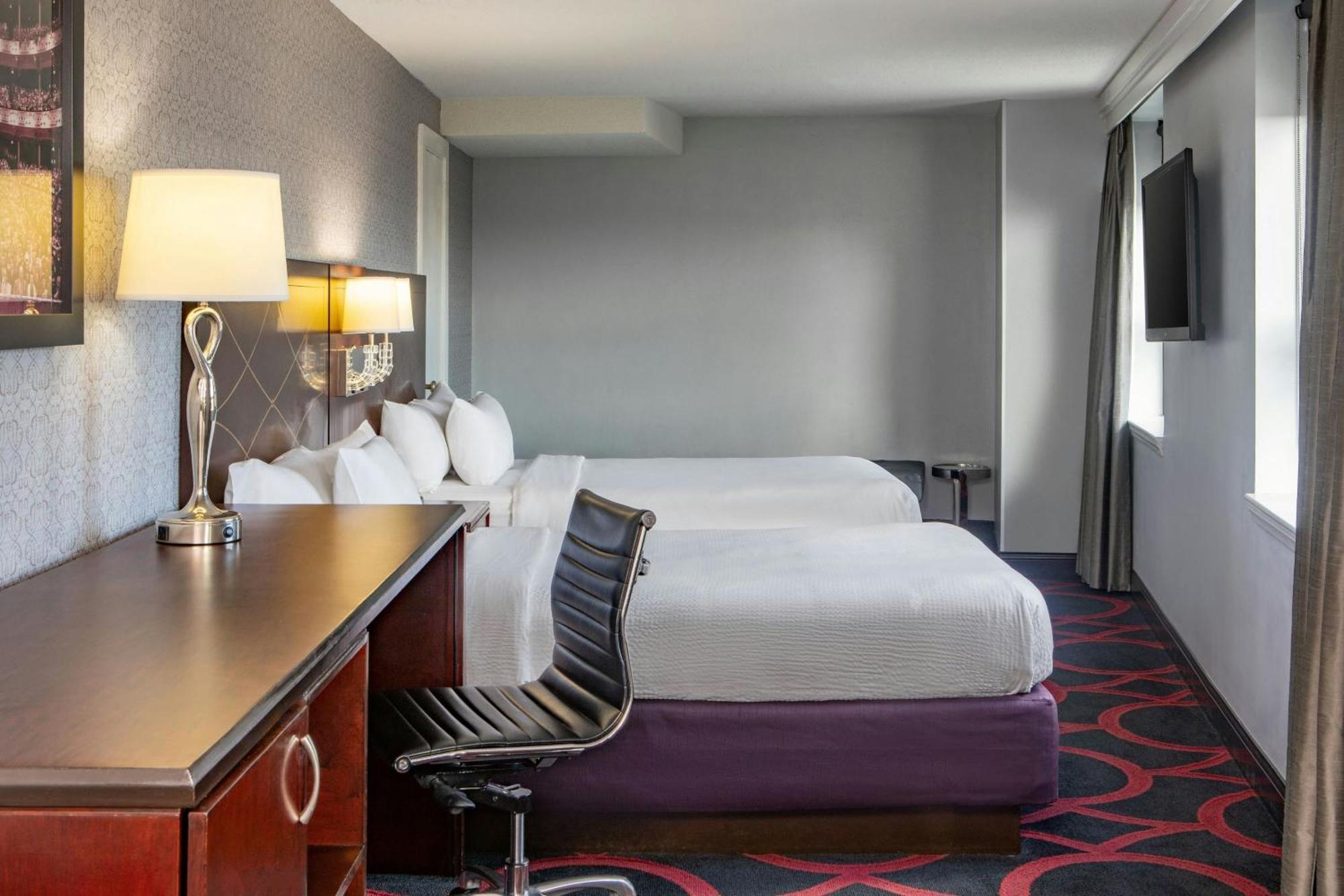 Отель Courtyard By Marriott Boston Downtown Экстерьер фото