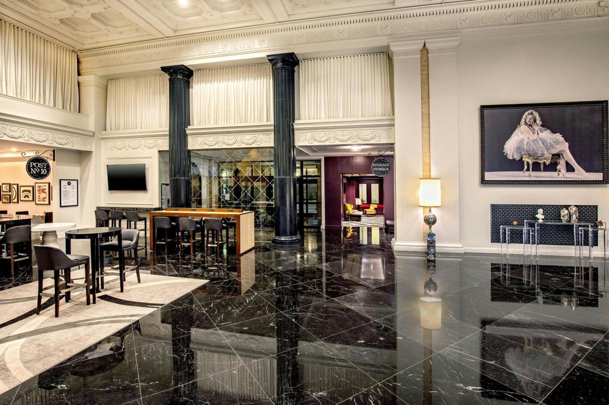 Отель Courtyard By Marriott Boston Downtown Экстерьер фото